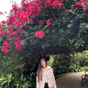 Meet your Posher, Bernice